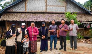 LUPUS dan Riding Mania Turut Wakafkan Al-Qur’an untuk Masyarakat Mualaf Baduy