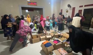 Majelis Ta’lim Siti Khadijah Bersama RPQ Salurkan Wakaf Qur’an dan Peralatan Sholat di Kampung Mualaf Baduy